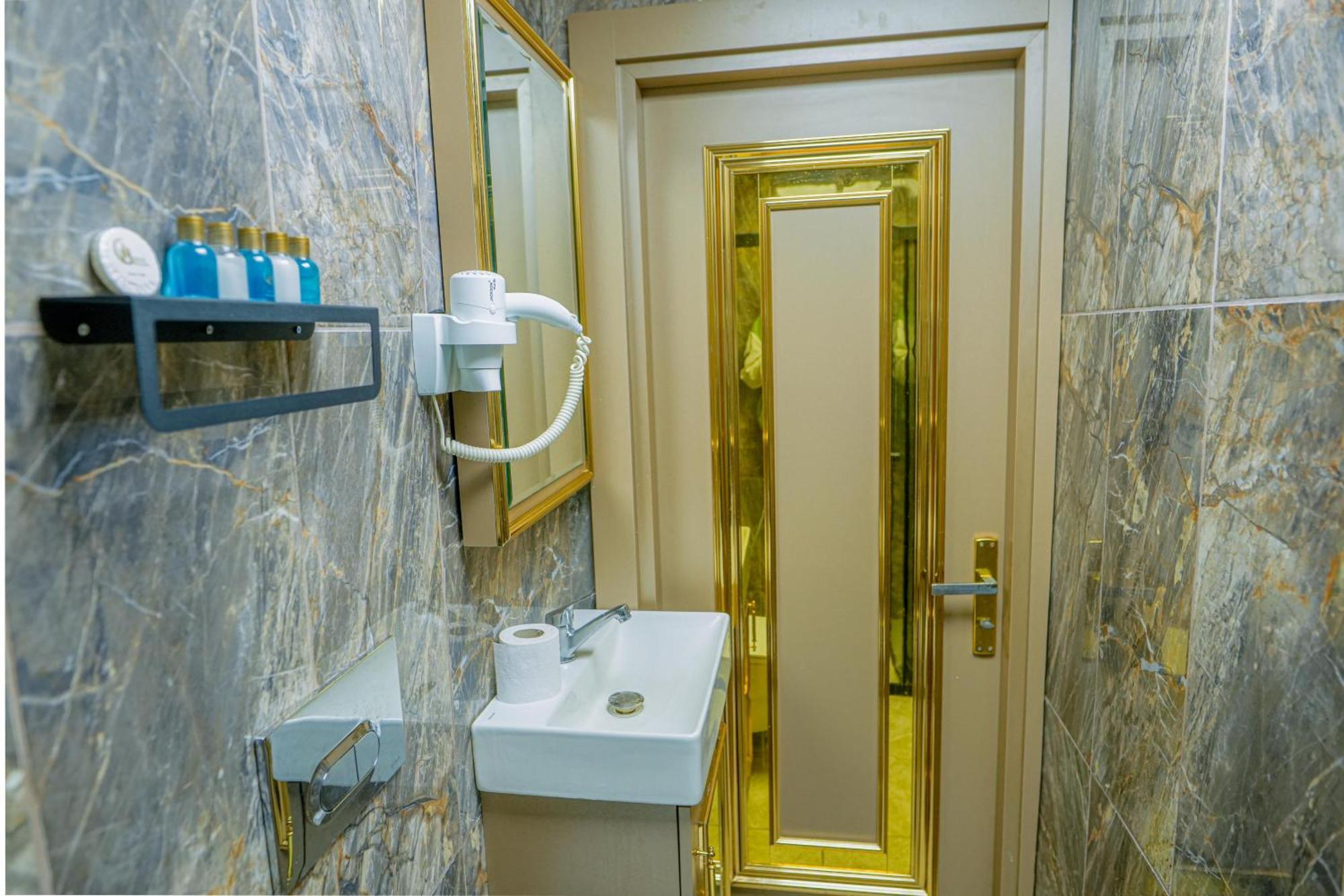 Moonlight Suit Hotel Taksim اسطنبول المظهر الخارجي الصورة